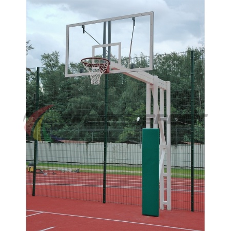 Купить Стойка баскетбольная уличная с защитой, щитом из оргстекла, аморт. кольцом и сеткой, вынос 225 см в Дмитриеве 